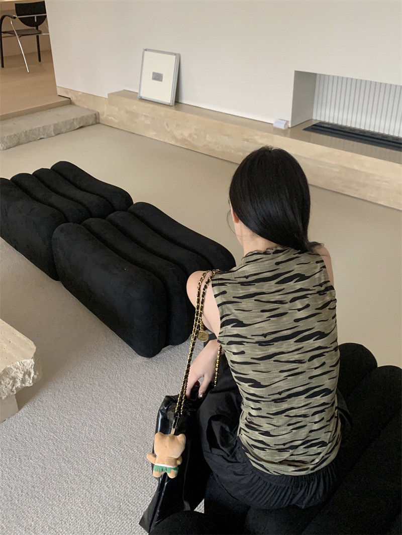 เสื้อครอป แขนกุด ทหาร รหัส CN2695