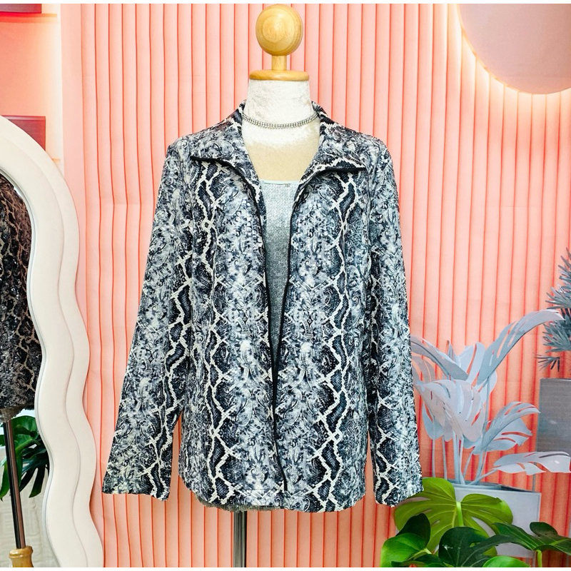 แบรนด์ Laura Ashiey แท้ 100%🌸เสื้อ สูท งานเกล็ดวิบวับ ลายปริ้น ลายงู ใส่ออกงาน ซิบหลัง เดรสออกงาน ชุดปาร์ตี้(189)