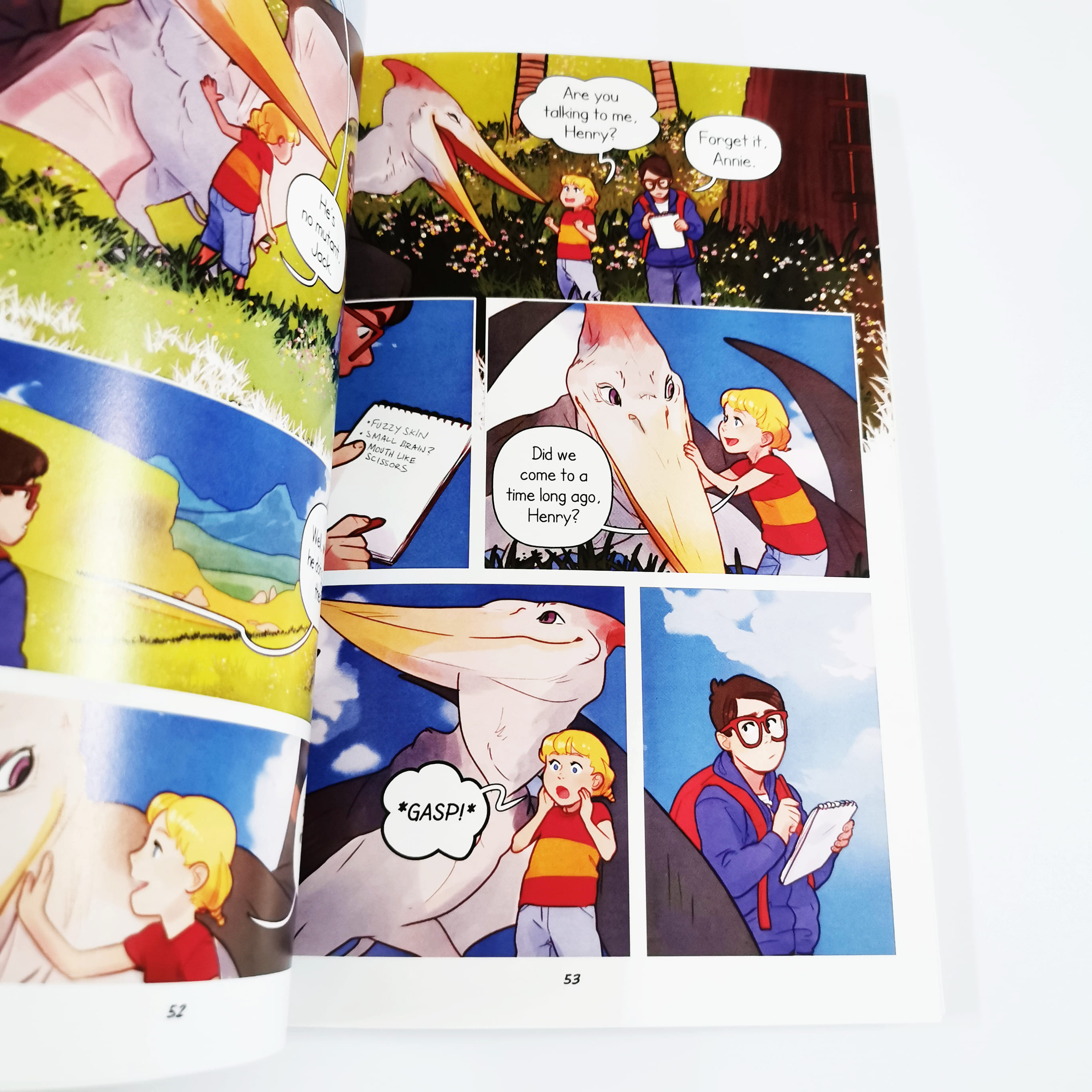 Dinosaurs Before Dark (Magic Tree House)