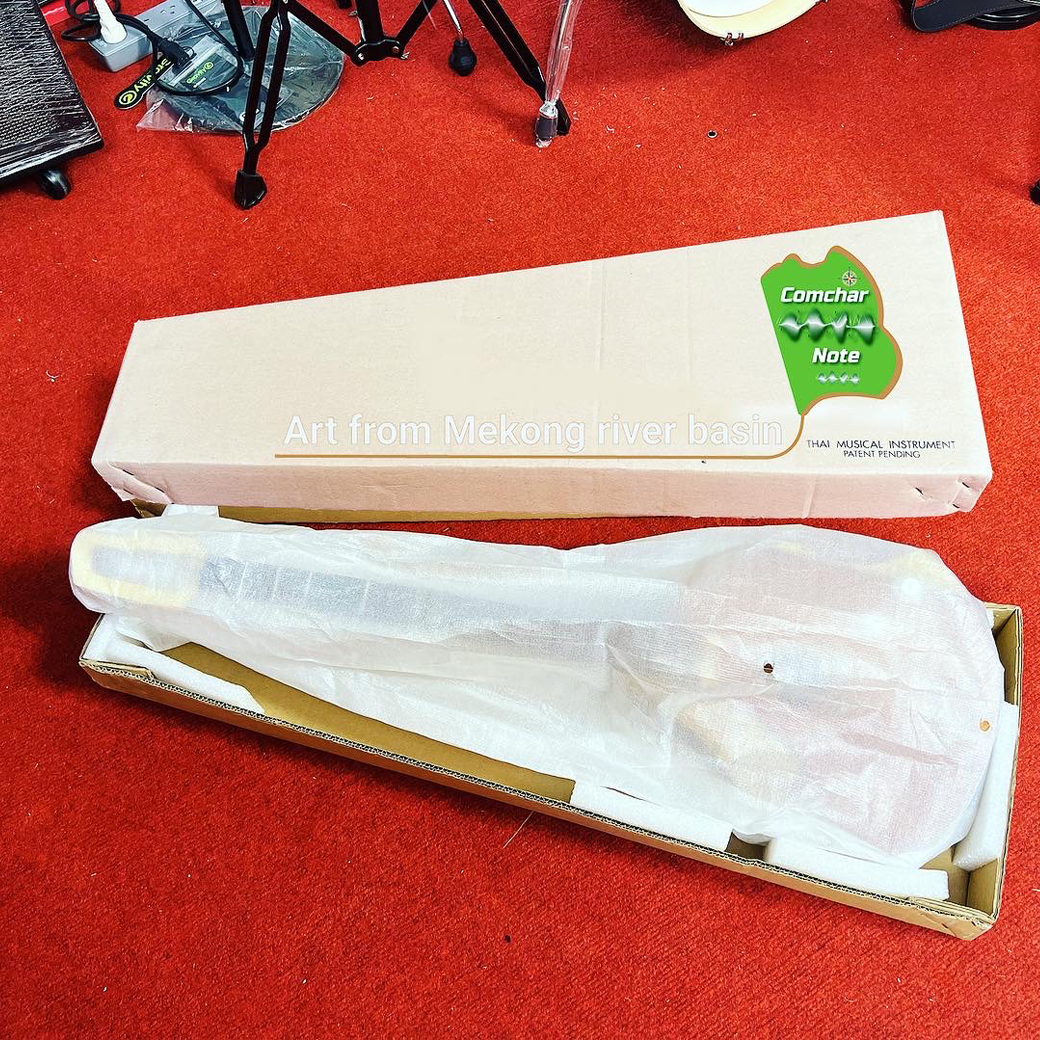 พินไฟฟ้ารุ่นเลย/กระเป๋า Loei-E (Siamese Rosewood)