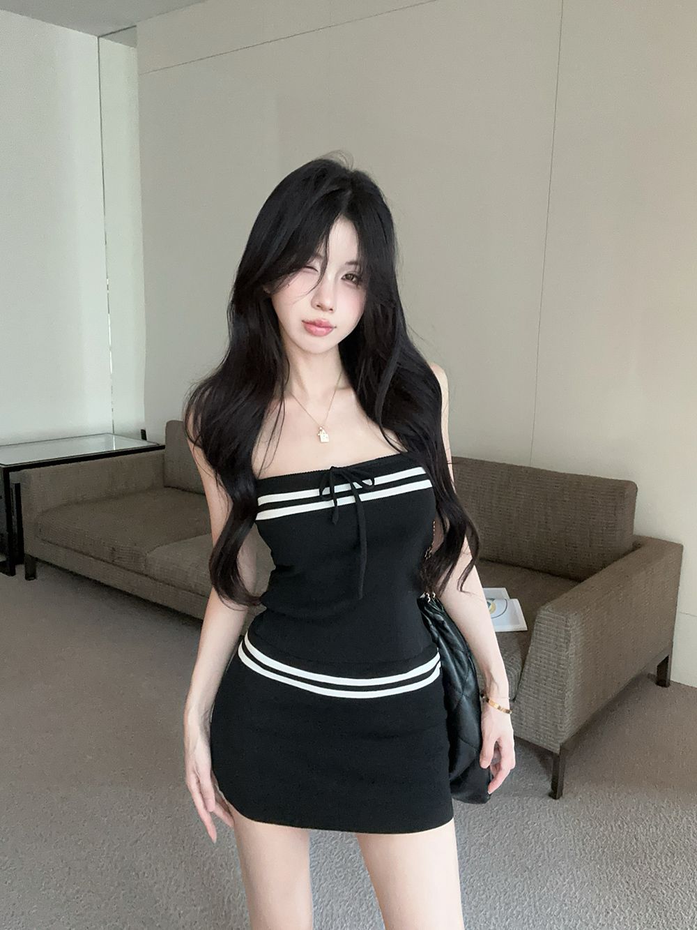 เสื้อเกาะอก ไหมพรม พร้อมส่งในไทย