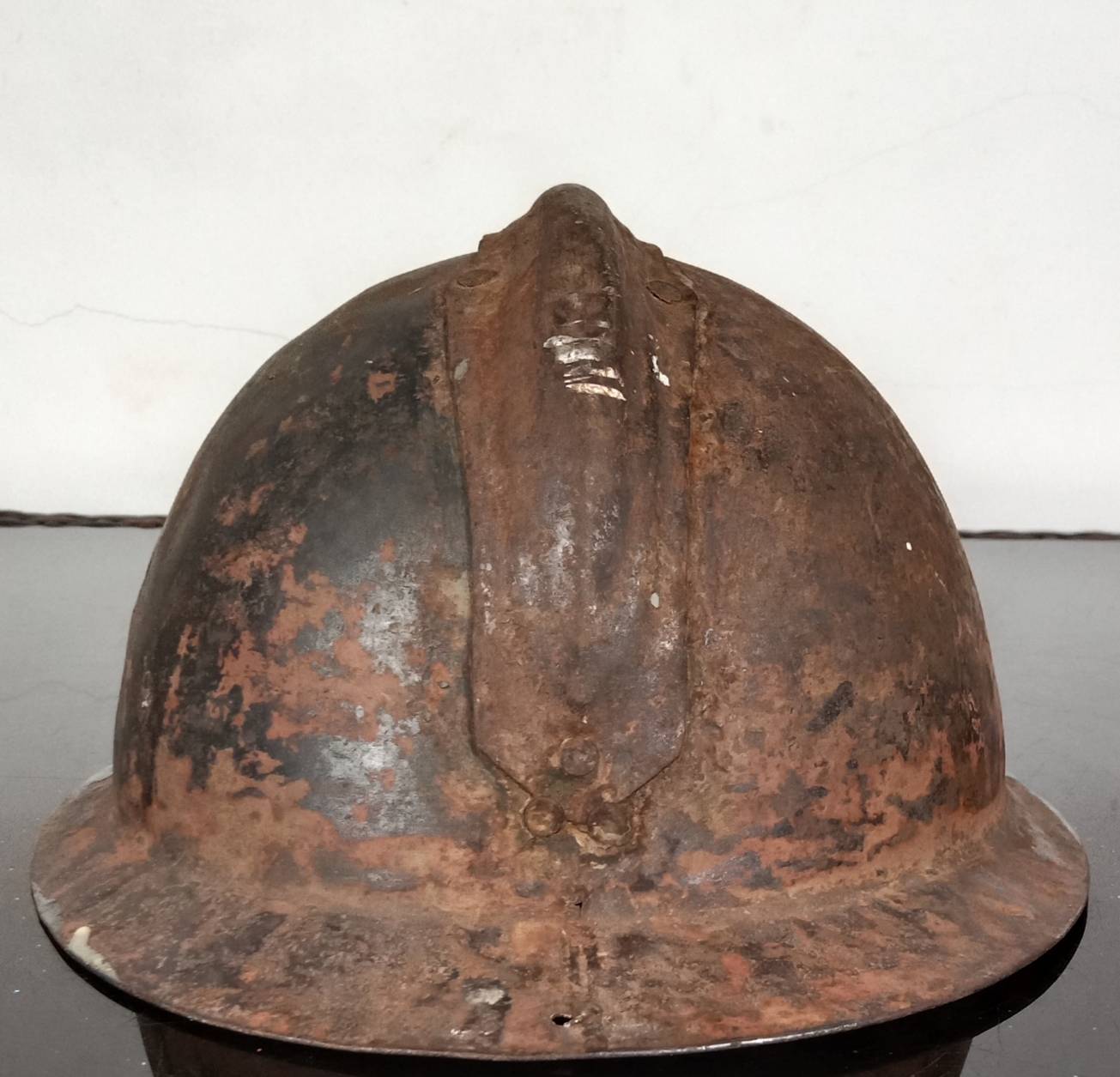 548.หมวกเหล็กแบบ Adrian ของสยาม