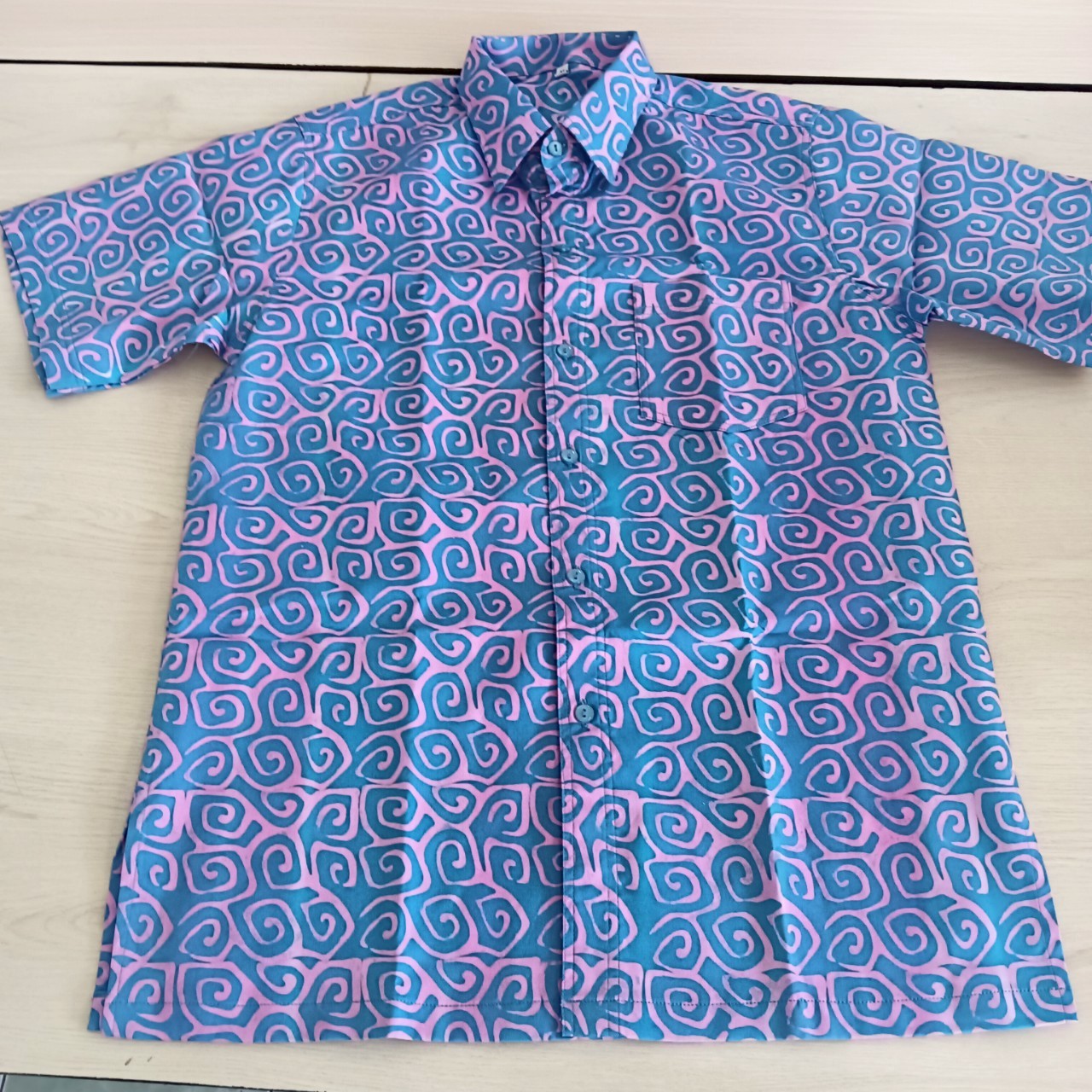 เสื้อบาติกพิมพ์ลาย