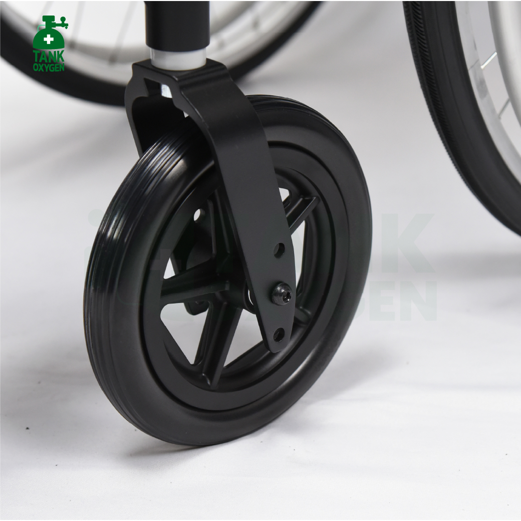 รถเข็นผู้ป่วย วีลแชร์ผู้สูงอายุพกพา รุ่นใหม่ ยี่ห้อ Invacare รุ่น Action 2NG Transit Lite รับประกัน 2 ปี
