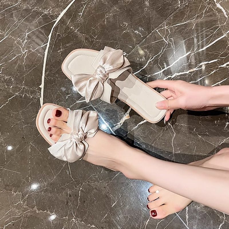 รองเท้าแตะ เเต่งโบว์ ลูกคุณหนู พื้นนิ่ม ใสสบาย SH558