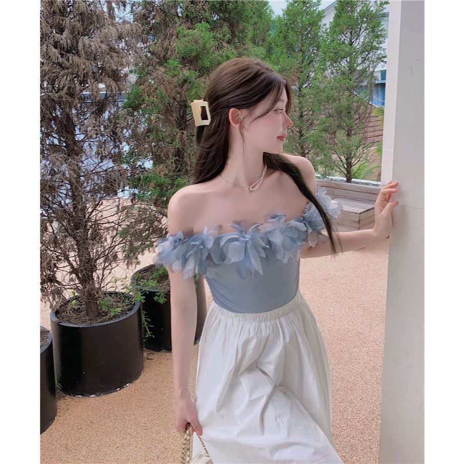 เสื้อปาดไหล่ เสื้อแต่งดอกไม้ 3D รหัส CN2075