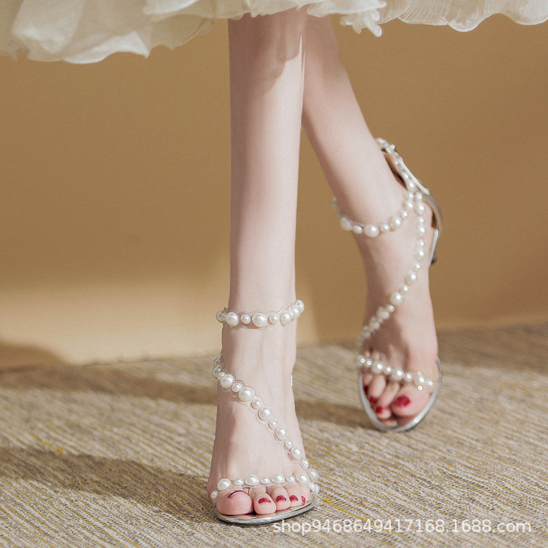 รองเท้าส้นสูง รองเท้าส้นเข็ม สายพันข้อ แต่งอะไหล่มุก สูง 3.5 นิ้ว (SH818)