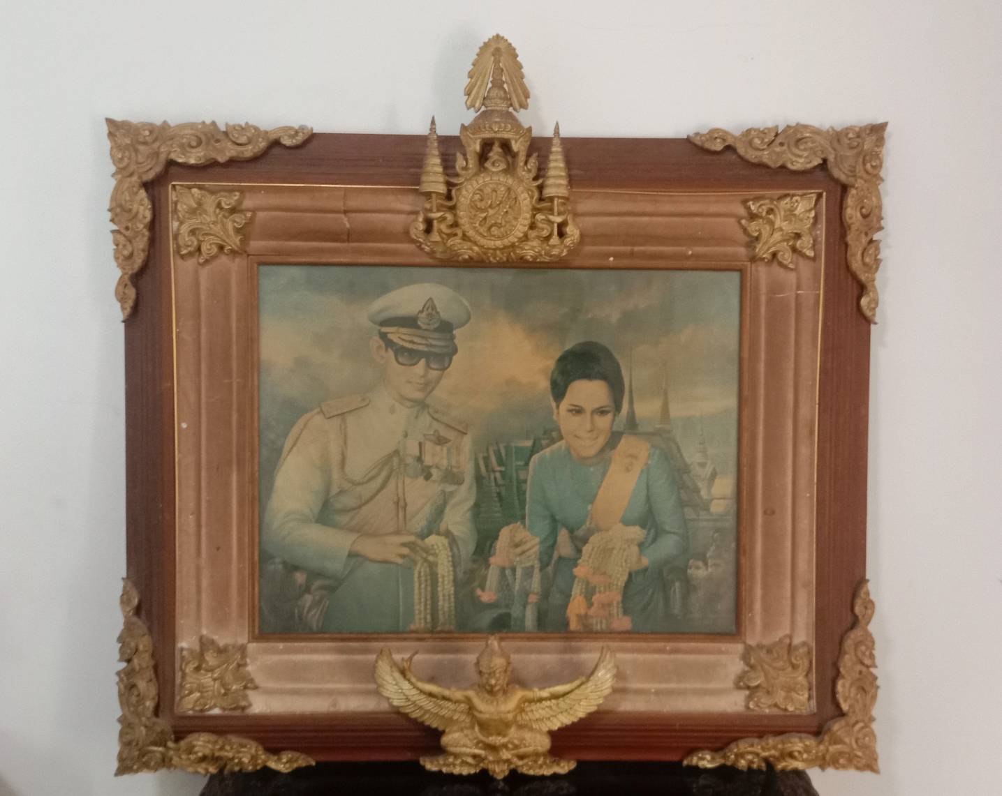 577.ภาพพิมพ์เก่าพระบรมสาทิสลักษณ์ในหลวงรัชกาลที่ 9 และสมเด็จพระบรมราชินีนาถในรัชกาลที่ 9