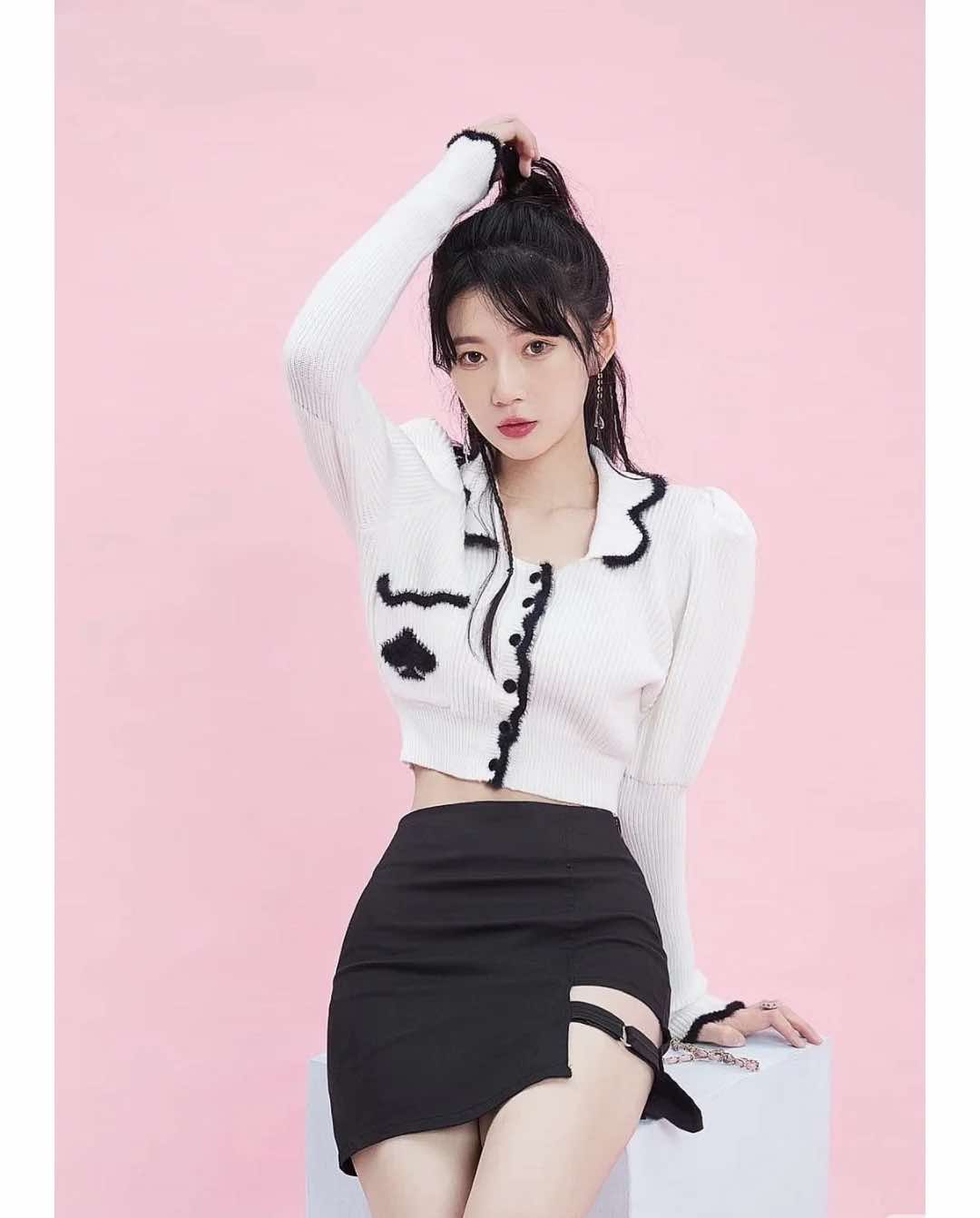 กระโปรงสั้น แหวกขา เซ็กซี่ JB226 พร้อมส่ง