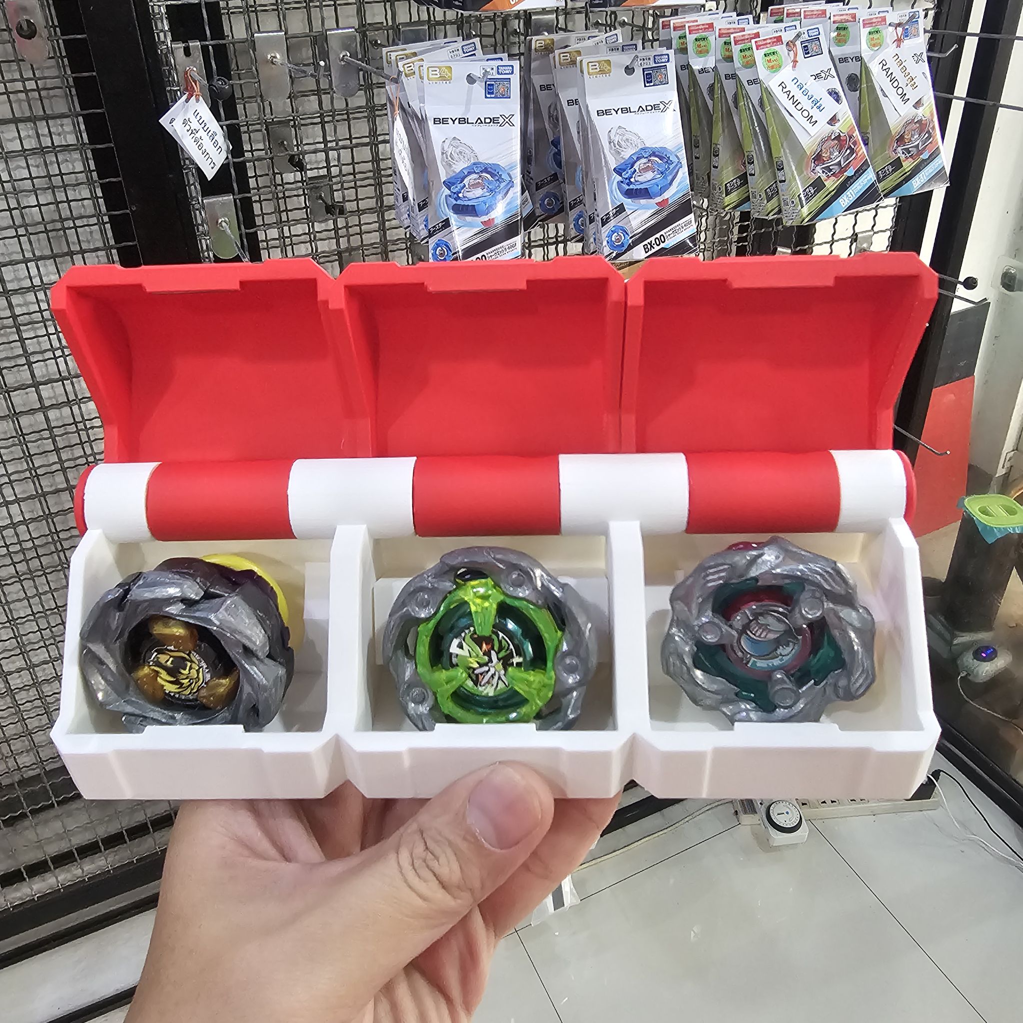 กล่อง 3on3 Deck Case : "Custom X" ผลิตจากพลาสติก PLA 3D Print ด้วยเครื่องที่ทันสมัยที่สุด สามารถเลือกสีได้ ฝาปิดแม่เหล็ก แยกช่องอิสระ