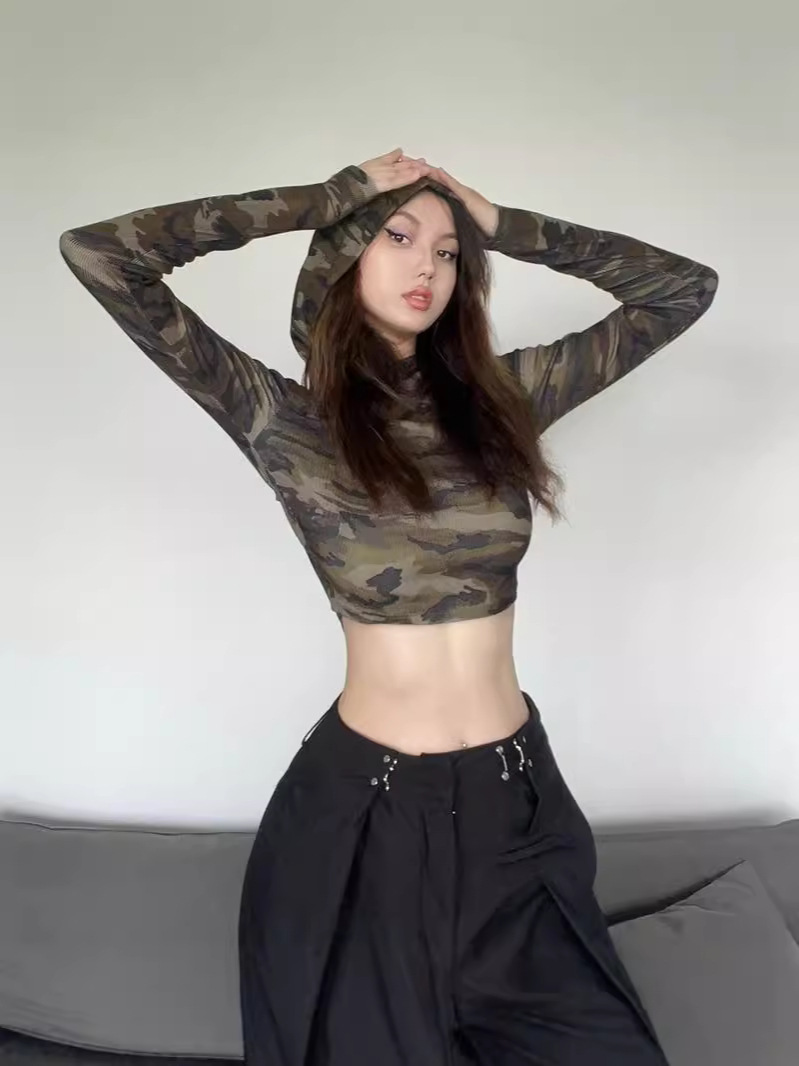 เสื้อครอป ทหาร มีฮู้ด สไตล์เกาหลี รหัส CN029 พร้อมส่ง