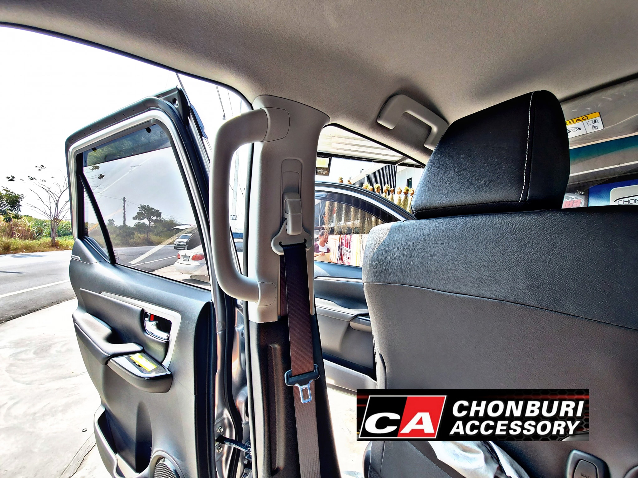 มือจับ มือโหน เสา B สีเทา โตโยต้า ฟอร์จูนเนอร์