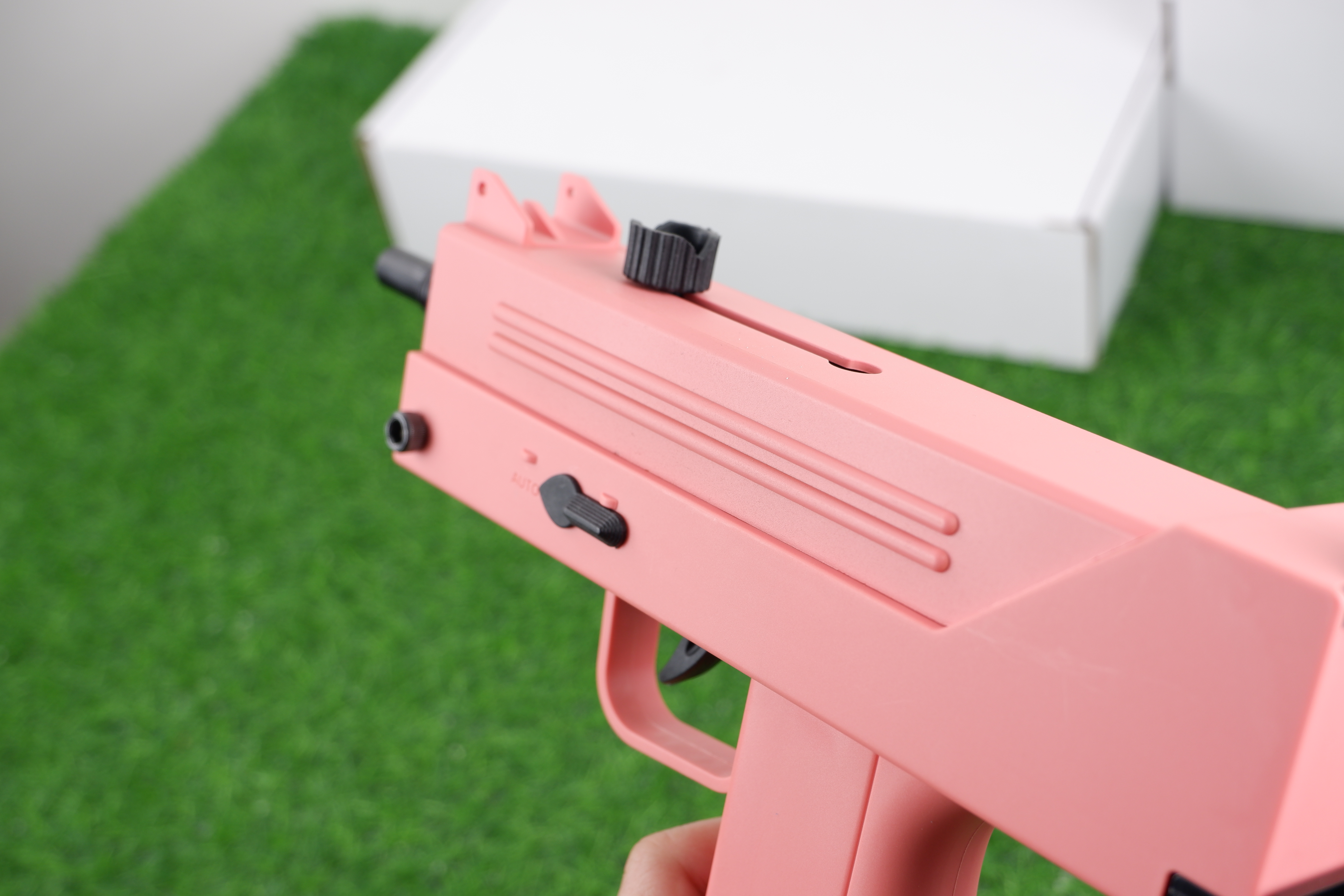 (39)MAC-10 สีชมพู ปืนเจลไฟฟ้า ของเล่น ยิงรัว แบต 11.1 โวล์ท
