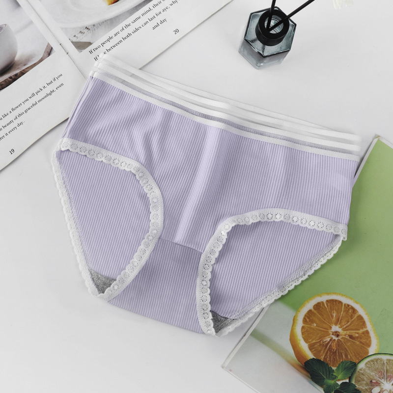 กางเกงในเอวสูง ขอบขาว แต่งลูกไม้ น่ารัก