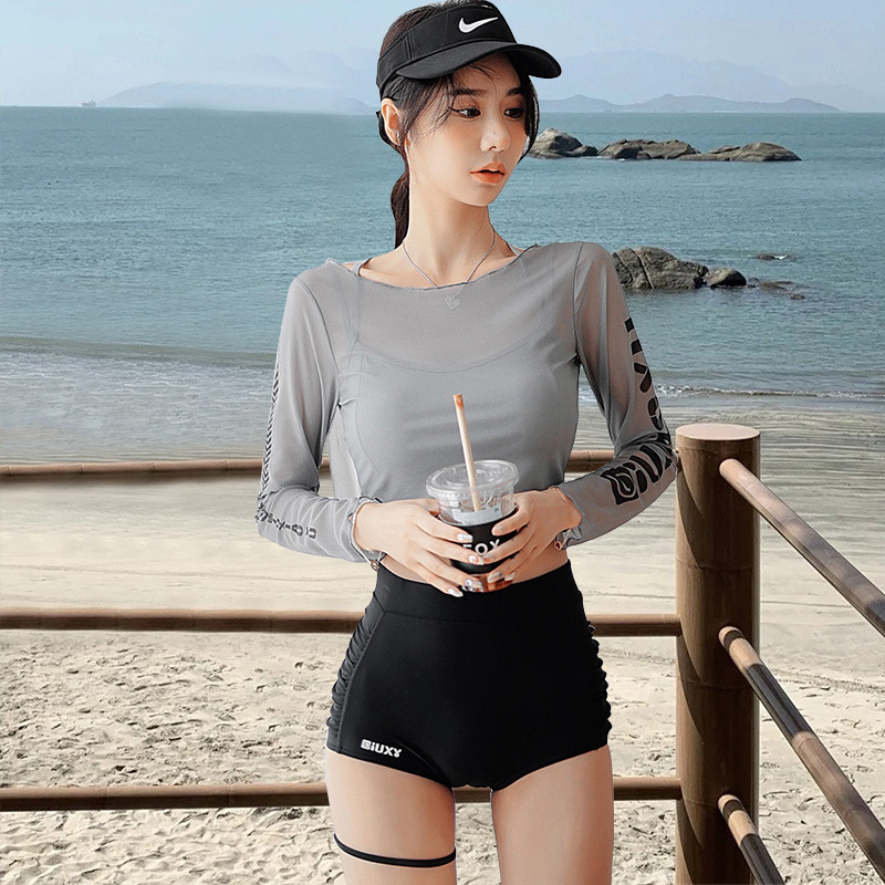 ชุดว่ายน้ำ ชุดเล่นเซิร์ฟ เซท 3 ชิ้น SW086