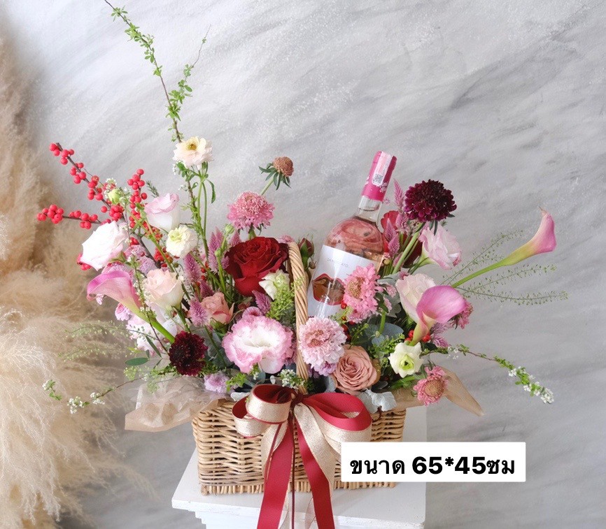 Fresh Flower Basket ตะกร้าดอกไม้สด Style Korea โทนม่วง-ชมพู พร้อมตกแต่ง (ราคายังไม่รวมไวน์) สามารถเปลี่ยนสีได้