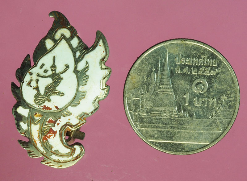 A522 กลัดลงยาสีขาว เทวดาประทานพร ไม่ทราบเนื้อ 17