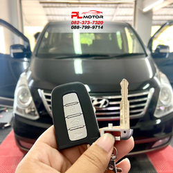 ปุ่มสตาร์ท รุ่นท็อป Hyundai H1 2012