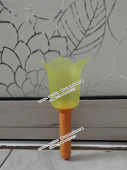 โคมเทียนพลาสติก