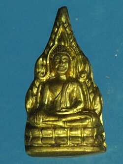 A132 พระพุทธชินราช เนื้อทองเหลือง ไม่ทราบที่และปีสร้าง 54