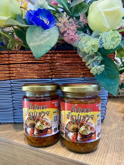 M-00710002 น้ำพริกเผามันปูเสวย 250ก. (ครัวของแม่)