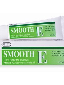 9300807013656 สมูท อี ครีม 40ก.