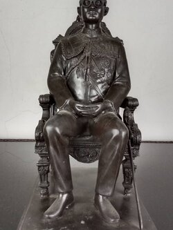 58.พระบรมรูปหล่อในหลวงรัชกาลที่9 พระบาทสมเด็จพระปรมินทรมหาภูมิพลอดุลยเดช ทรงประทับนั่งบัลลังก์