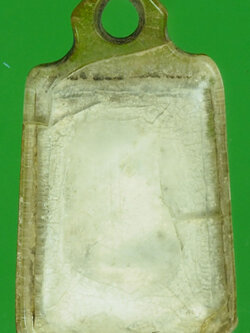 A44 พระสมเด็จเลี่ยมพลาสติกเก่า สภาพผ่านการใช้มา 9