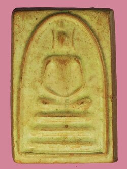 A5725 พระสมเด็จฐานสามชั้น เนื้อดิน ไม่ทราบที่และปีสร้าง 3