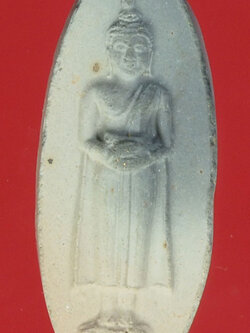 A382 พระพุทธอุ้มบาตร หลังช้างคู่ ไม่ทราบที่และปีสร้าง เนื้อดินผสมผง 9.1