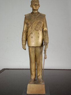 20.พระบรมรูปหล่อในหลวงรัชกาลที่9 พระบาทสมเด็จพระปรมินทรมหาภูมิพลอดุลยเดช