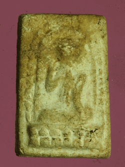 B2768 นางกวักเนื้อผงไม่ทราบที่และปีสร้าง 9