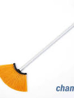 ไม้กวาดไนล่อน Champion Professional ขนาดมาตรฐาน ขนอ่อน