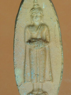 A367 พระพุทธอุ้มบาตร หลังช้างคู่ เนื้อดินผสมผง ไม่ทราบที่และปีสร้าง 9.1