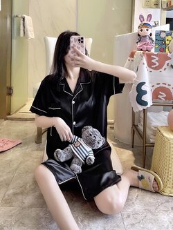 ชุดนอน แขนสั้น เดรสซาติน รหัส SL056