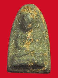 A5047 พระหลวงปุ่ทวด หลังยันต์อุ๊ เนื้อดินผสมผง ไม่ทราบที่และปีสร้าง 11