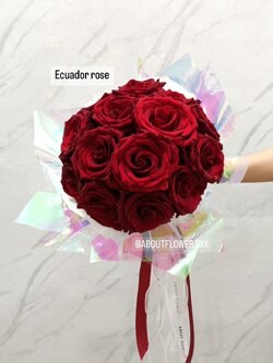 Large Bouquet Ecuador Rose ช่อดอกกุหลาบเอกวาดอร์ สีแดง นำเข้า คัด Size จำนวน 15 ดอก ช่อกลม พร้อมตกแต่ง สามารถเปลี่ยนสีได้