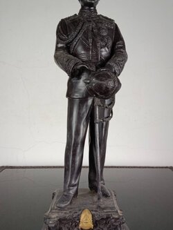 44.พระบรมรูปหล่อในหลวงรัชกาลที่5 พระบาทสมเด็จพระจุลจอมเกล้าเจ้าอยู่หัว