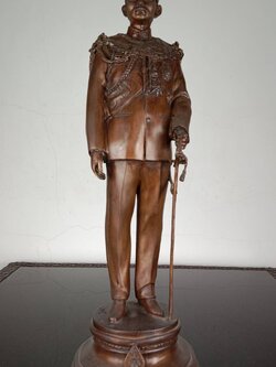 42.พระบรมรูปหล่อในหลวงรัชกาลที่9 พระบาทสมเด็จพระปรมินทรมหาภูมิพลอดุลยเดช