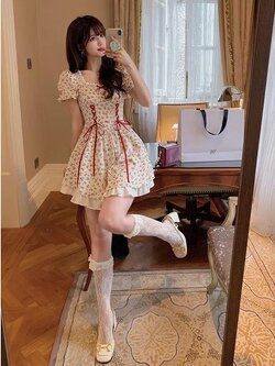 ชุดเดรสลายดอกไม้ สไตล์ฝรั่งเศส พร้อมส่งในไทย CN6725