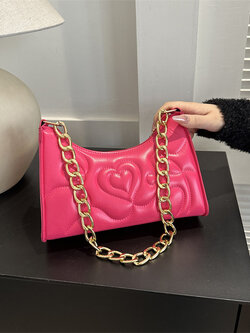 กระเป๋าเย็บลายเส้น หัวใจนูน สายสะพายโซ่ Bag1012