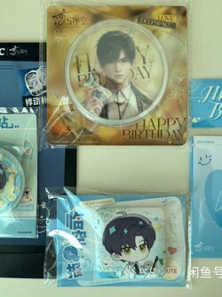 恋与深空 黎深 现货 生日吧唧 生日拍立得 临空Q报 KFC联动透卡吧唧 生日谷和Q报吧唧全新未拆