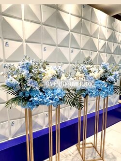 Artificial Flowers Stand เปิดงาน 2 ชิ้น โทนฟ้า (แบบเช่า) พร้อมตกแต่ง สามารถเปลี่ยนสีได้