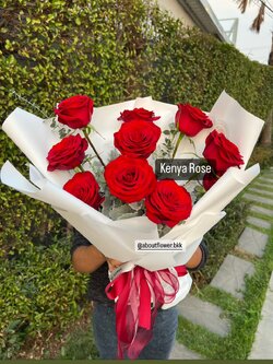 Kenya Rose Bouquet ช่อดอกกุหลาบเคนย่า สีแดง นำเข้า คัด Size จำนวน 10 ดอก พร้อมตกแต่ง สามารถเปลี่ยนสีได้