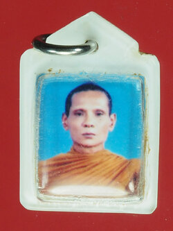 A757 รูปถ่ายไม่ทราบอาจารย์ เลี่ยมพลาสติกเดิมจากวัด 3