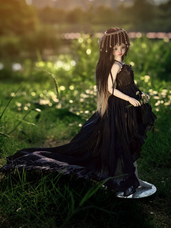 bjd四分普体娃衣黑色花影拖尾裙链条头饰加主裙娃娃换装衣服