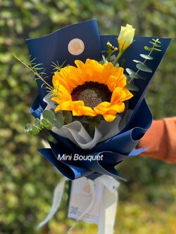 Mini Bouquet ช่อดอกทานตะวัน จำนวน 1 ดอก พร้อมตกแต่ง สามารถเปลี่ยนสีได้
