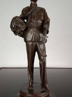 237.พระบรมรูปหล่อในหลวงรัชกาลที่5 พระบาทสมเด็จพระปรมินทรมหาจุฬาลงกรณ์ พระจุลจอมเกล้าเจ้าอยู่หัว ประทับยืน ฐานกลม