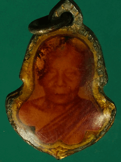 B2895 ล็อกเก็ตพ่อท่านคล้าย หลังหลวงพ่อจำเนียร วัดถ้ำเสือ กระบี่ 19