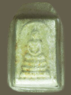 A5731 พระสมเด็จคะแนน เนื้อผงน้ำมัน ไม่ทราบที่ เลี่ยมพลาสติกเก่า หลายสิบปี 9